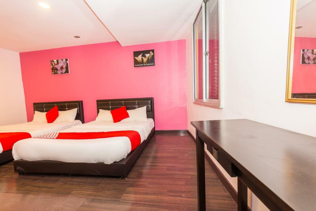Taj Grand Hotel Melaka Zewnętrze zdjęcie